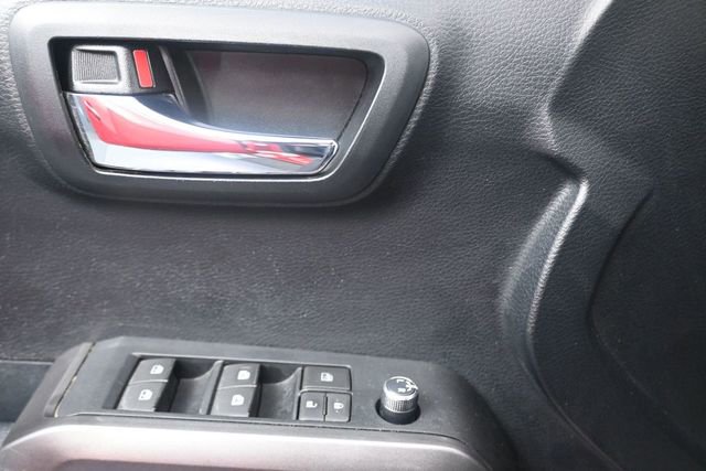 Used 2016 Toyota Tacoma TRD Sport w/ Towing Package RWD image 14