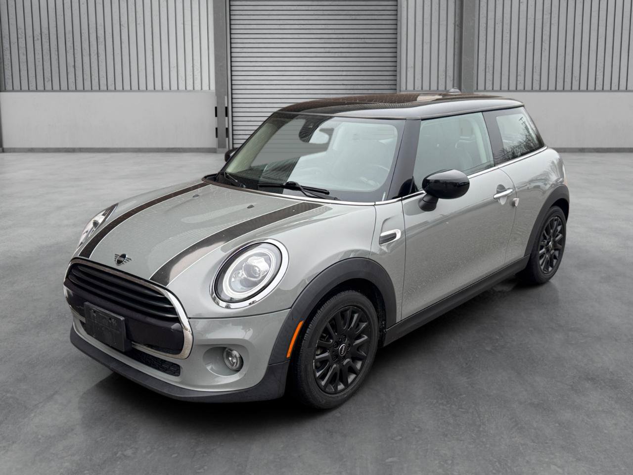 Used 2021 MINI Cooper 2-Door Hardtop w/ Storage Package image 27