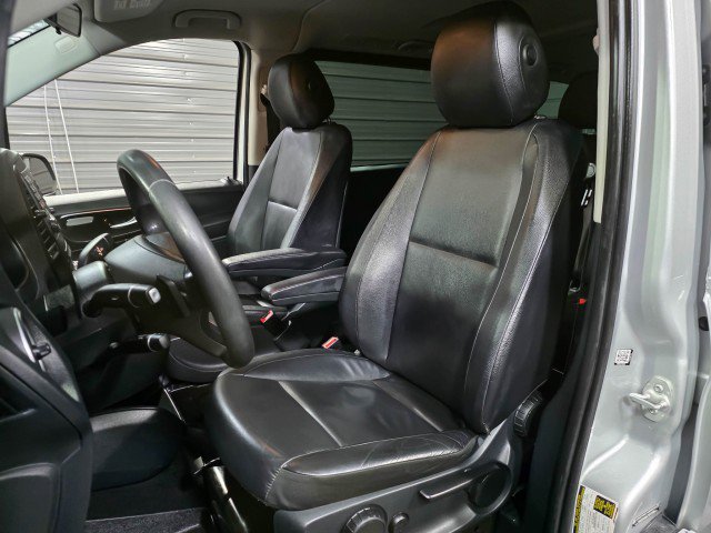 Used 2016 Mercedes-Benz Metris Passenger image 13