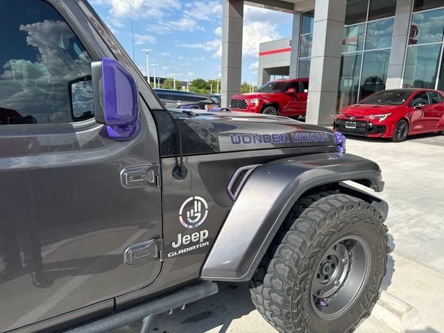 Used 2021 Jeep Gladiator Overland AWD/4WD image 6