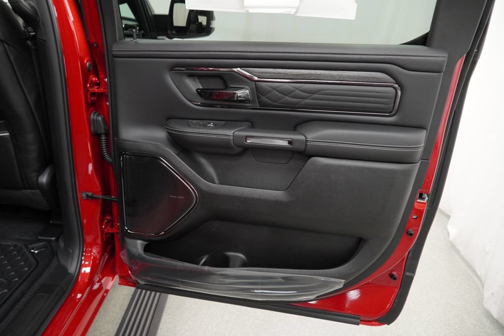 New 2027 RAM 1500 Limited w/ Night Edition AWD/4WD image 32