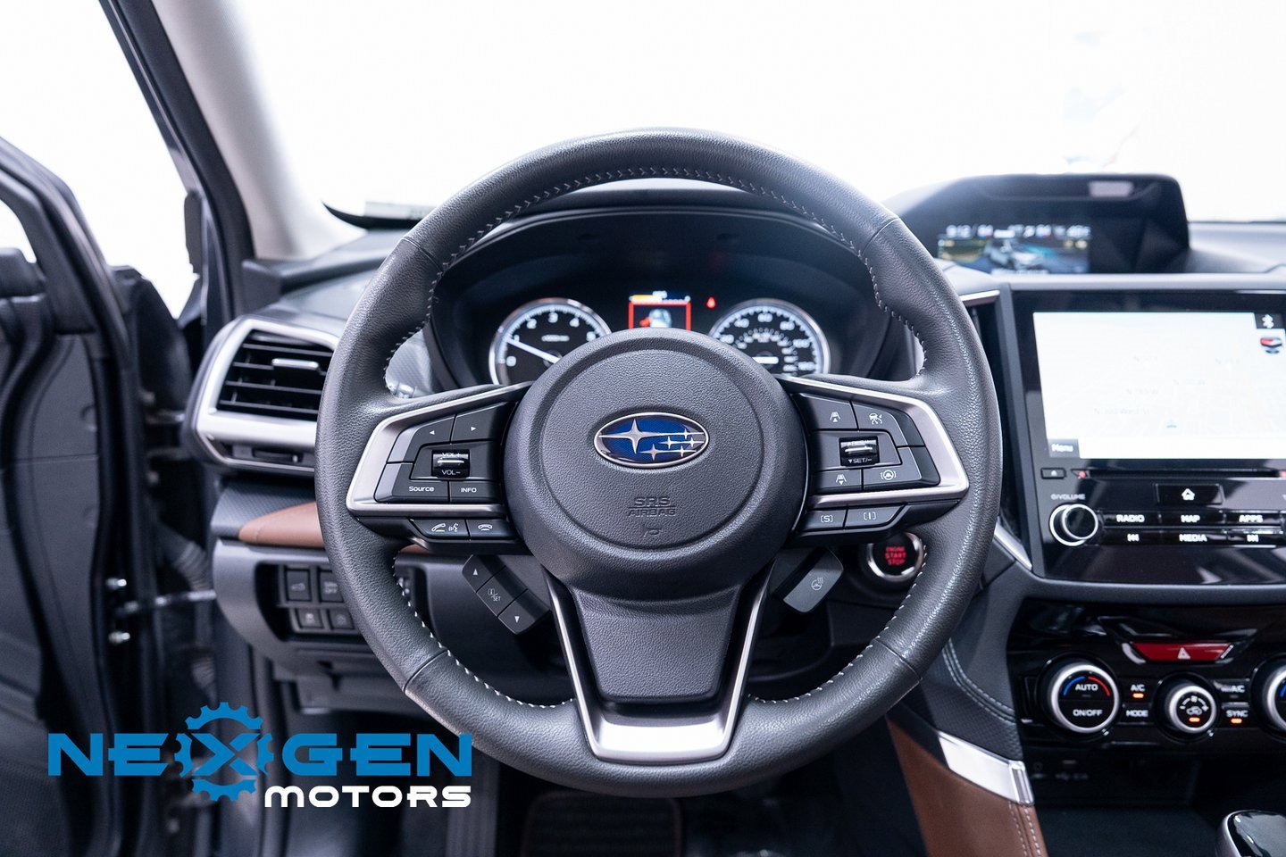 Used 2023 Subaru Forester Touring image 19
