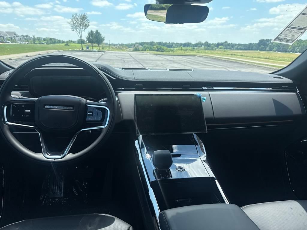 New 2025 Land Rover Range Rover Sport SE image 10