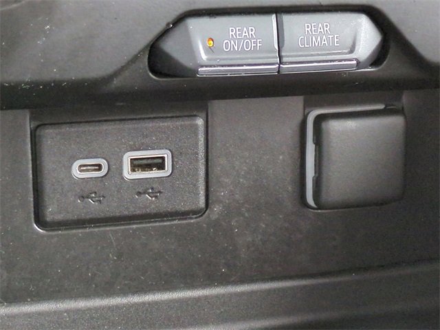 Used 2021 Chevrolet Tahoe LS image 25