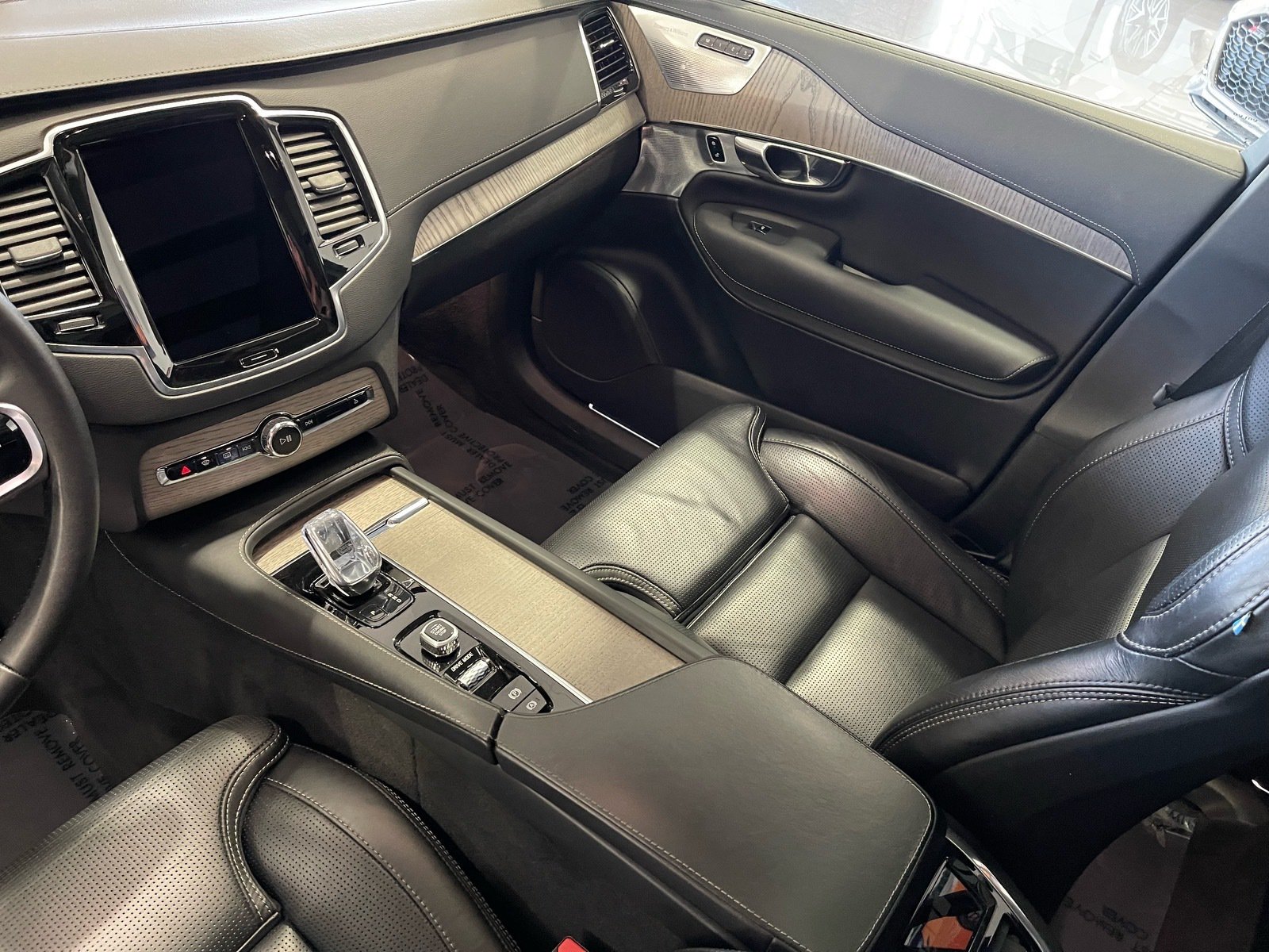 Used 2021 Volvo XC90 T8 Inscription w/ Advanced Package AWD/4WD image 27