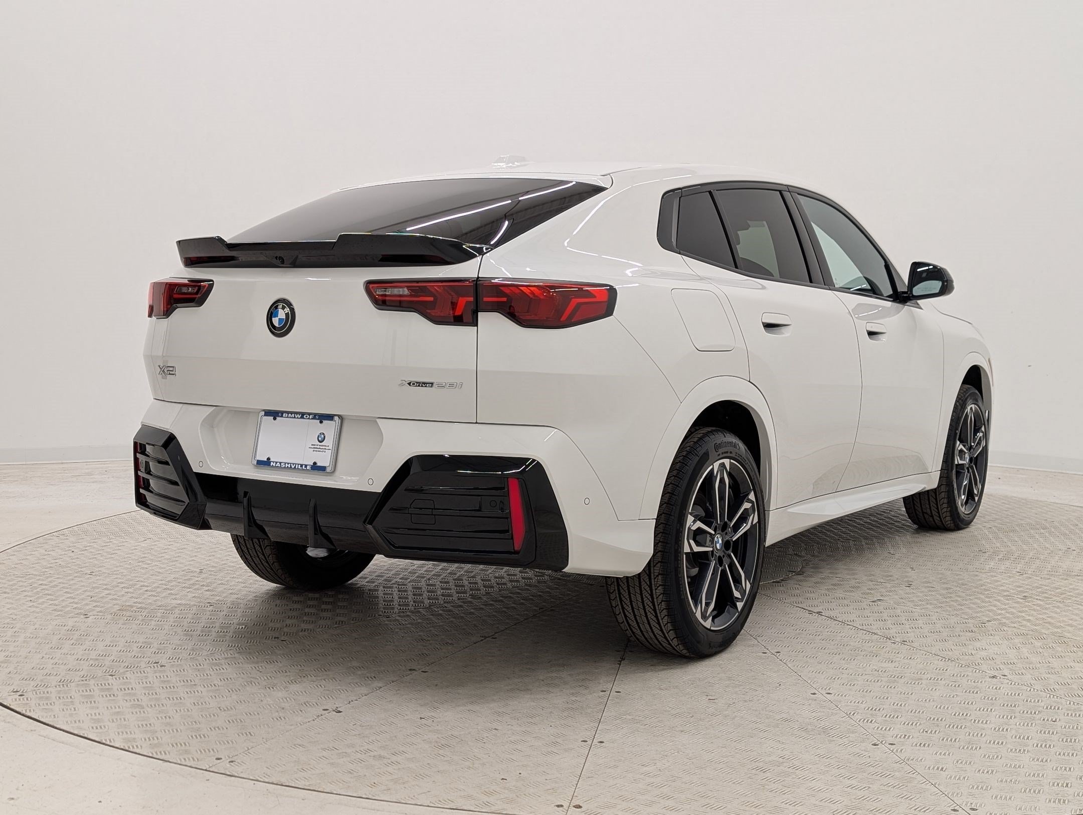 New 2026 BMW X2 xDrive28i w/ M Sport Package AWD/4WD image 9