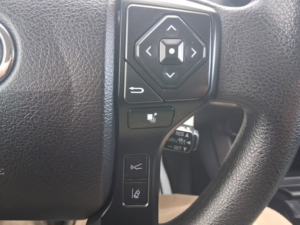 Used 2021 Toyota Tacoma SR AWD/4WD image 18