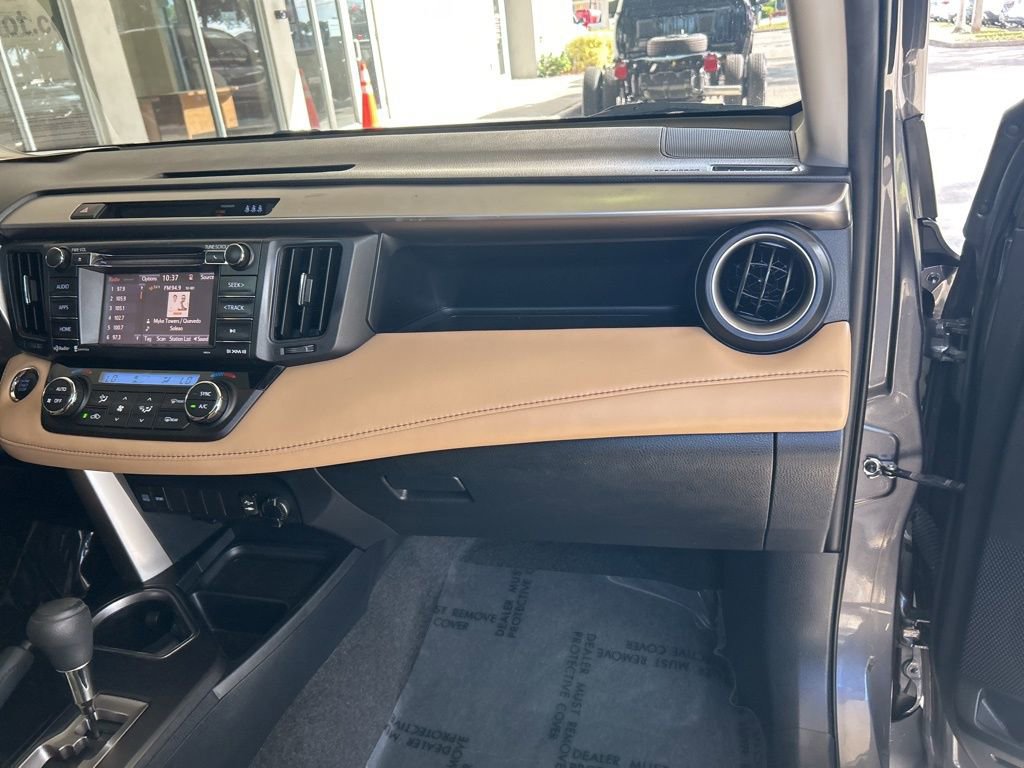 Used 2018 Toyota RAV4 XLE image 23