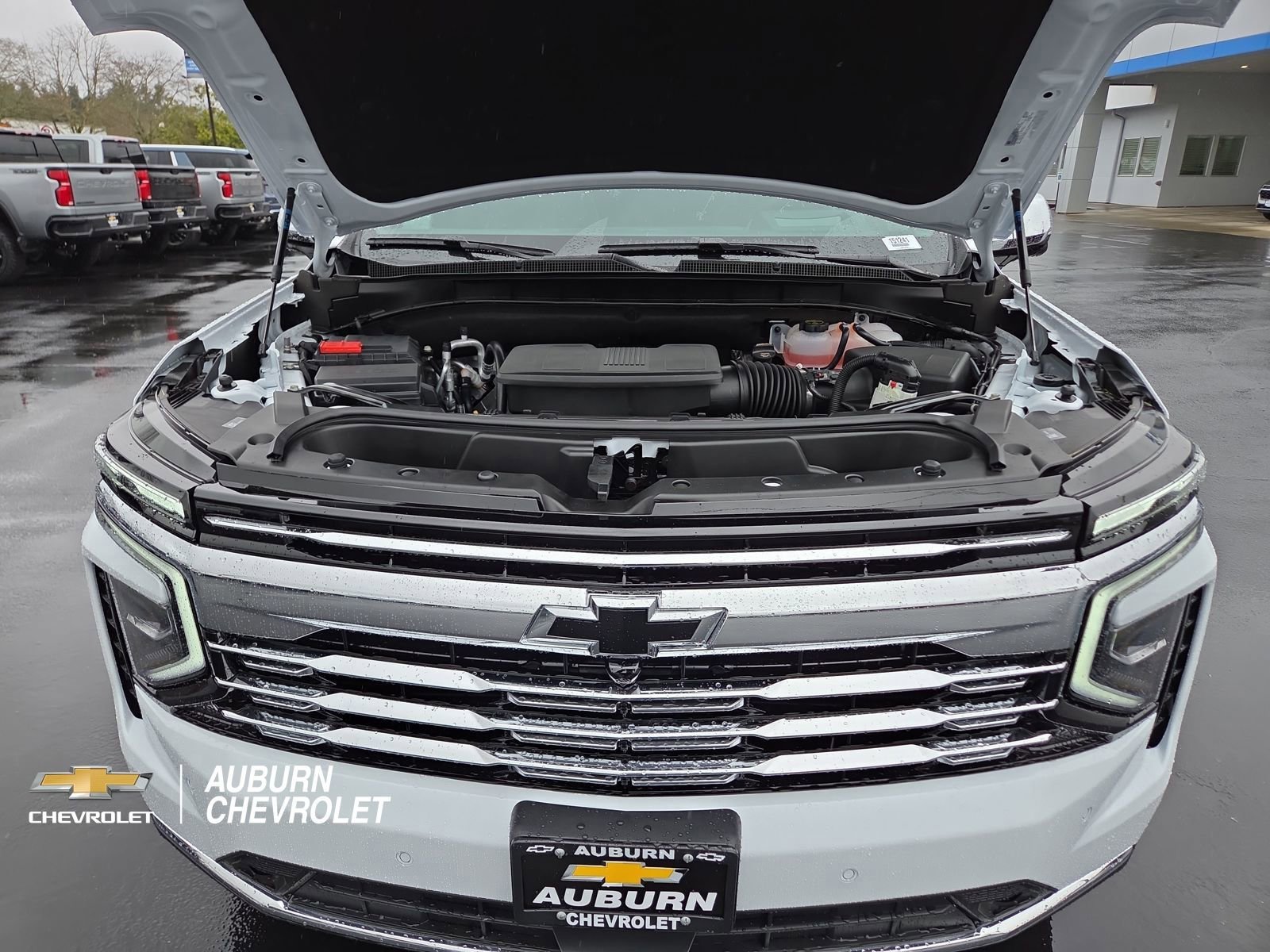 New 2026 Chevrolet Suburban Premier AWD/4WD image 9