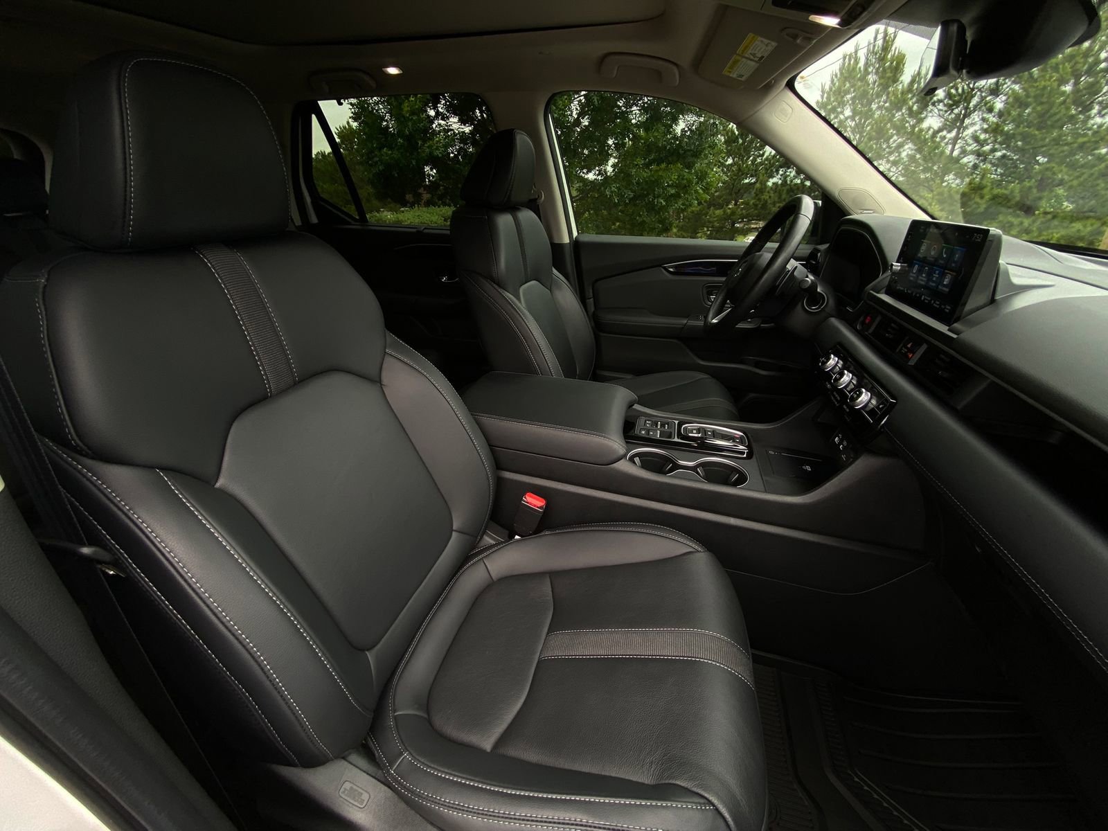 Used 2023 Honda Pilot Touring image 13