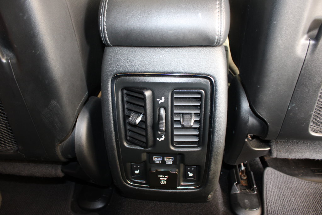 Used 2019 Jeep Grand Cherokee SRT AWD/4WD image 11