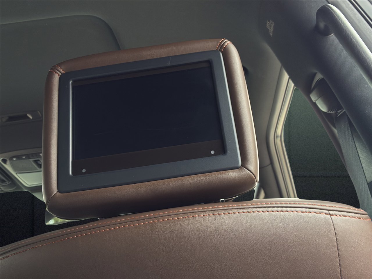 Used 2020 Nissan Armada Platinum w/ Platinum Reserve Package image 24