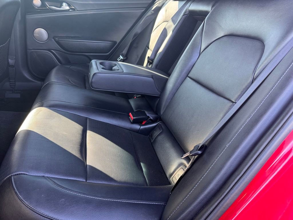 Used 2019 Kia Stinger Premium image 26