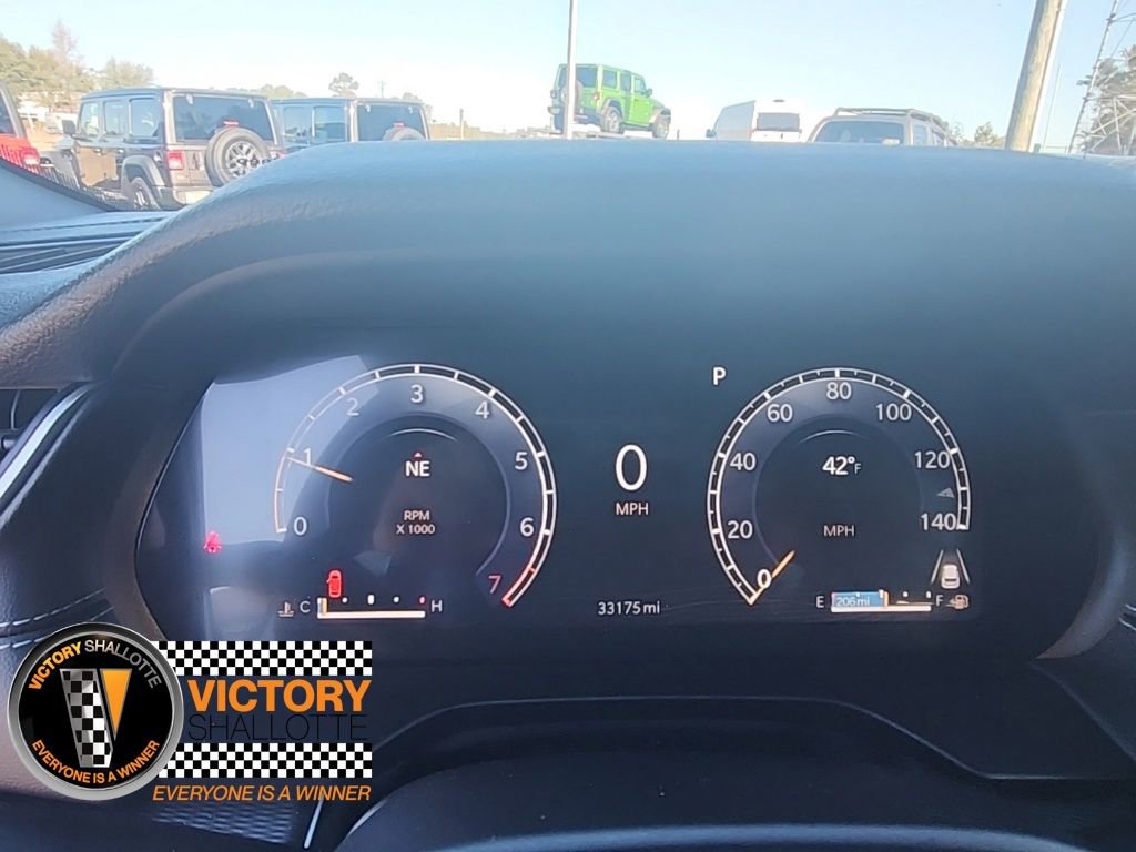 Certified 2025 Jeep Grand Cherokee Laredo image 10