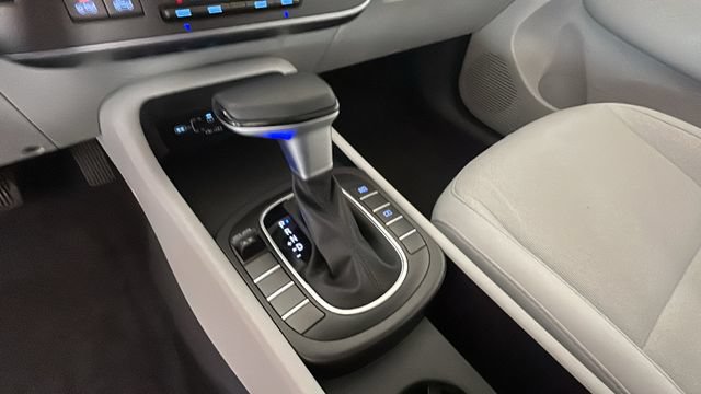 Certified 2024 Hyundai Kona SEL FWD image 21