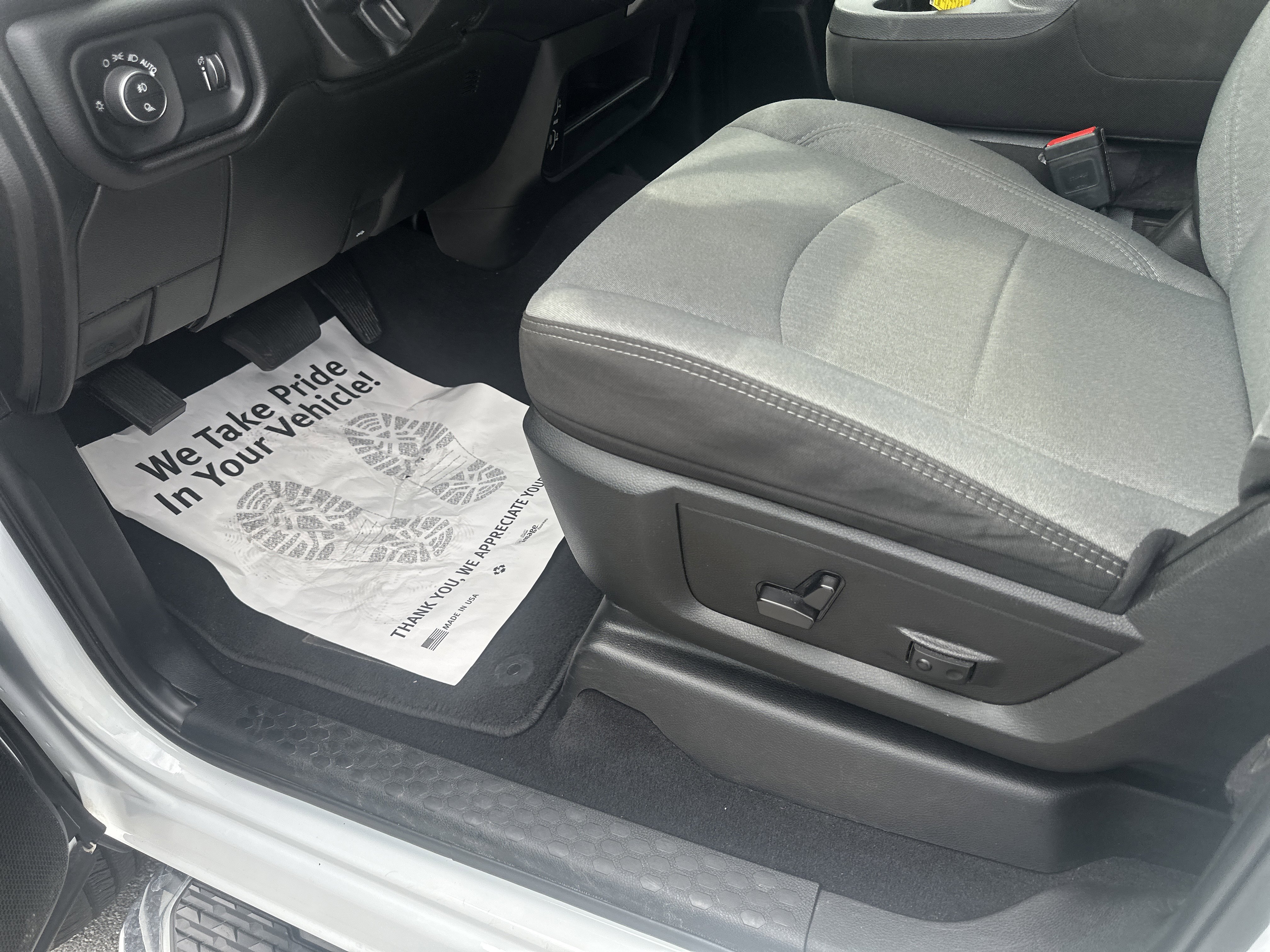 Used 2024 RAM 2500 Big Horn image 15