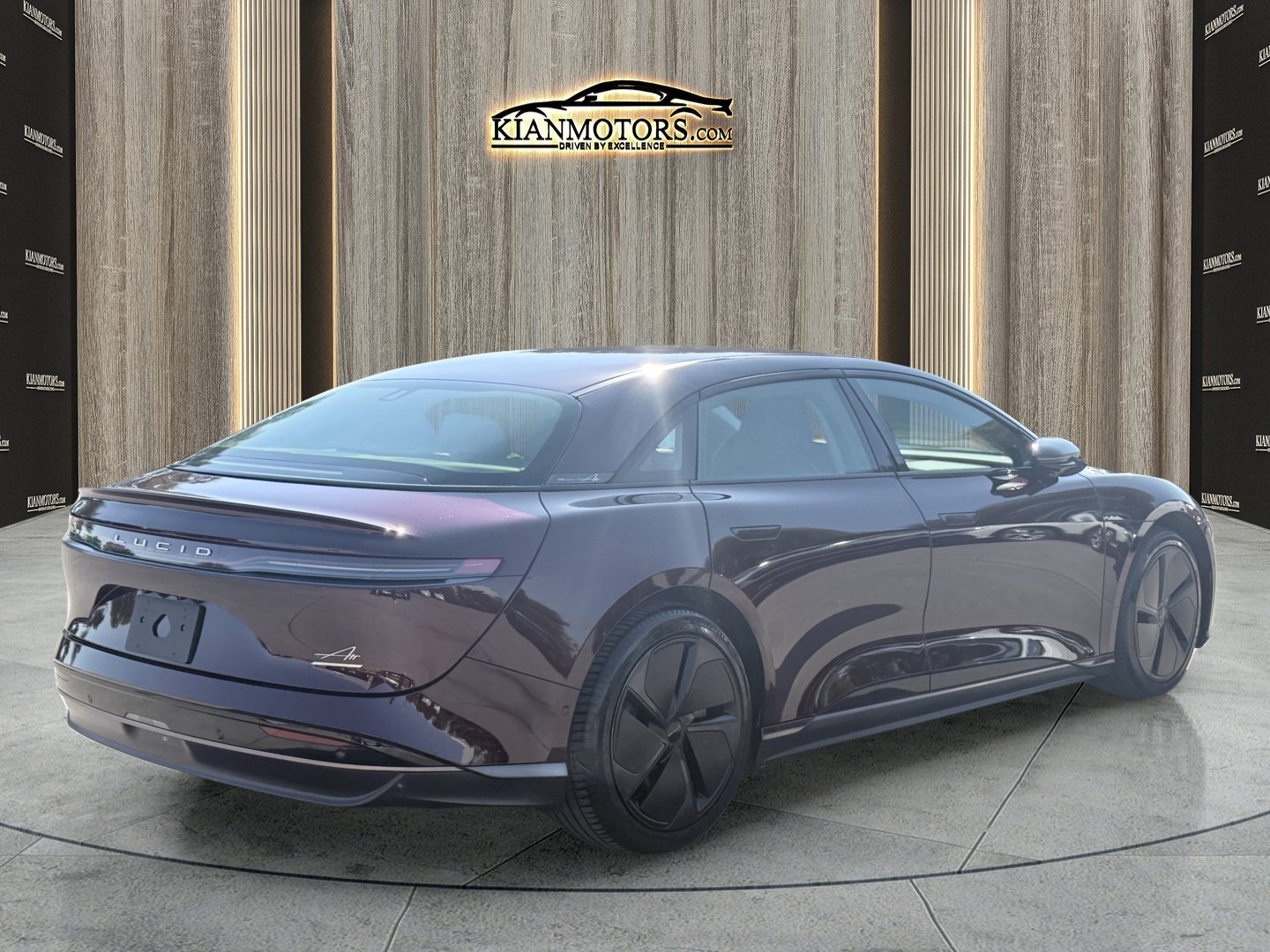Used 2025 Lucid Air Touring image 12