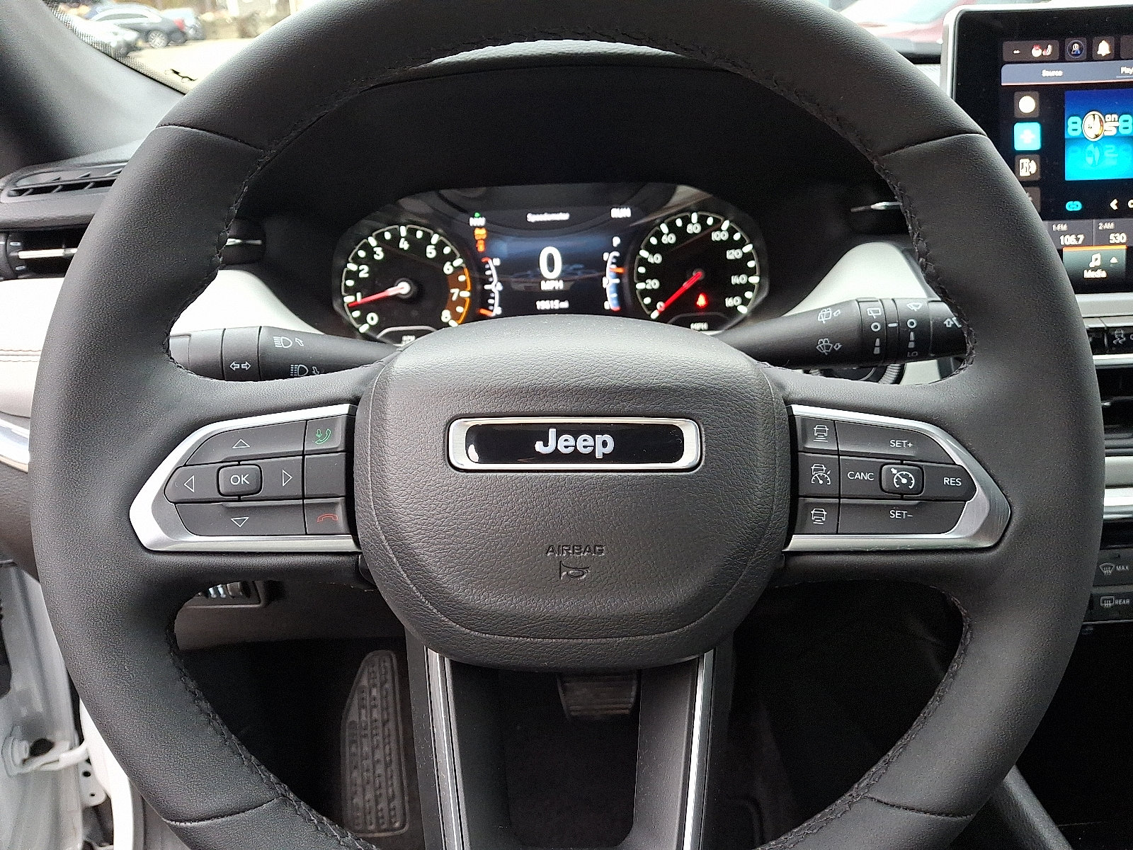 Used 2023 Jeep Compass Limited image 19