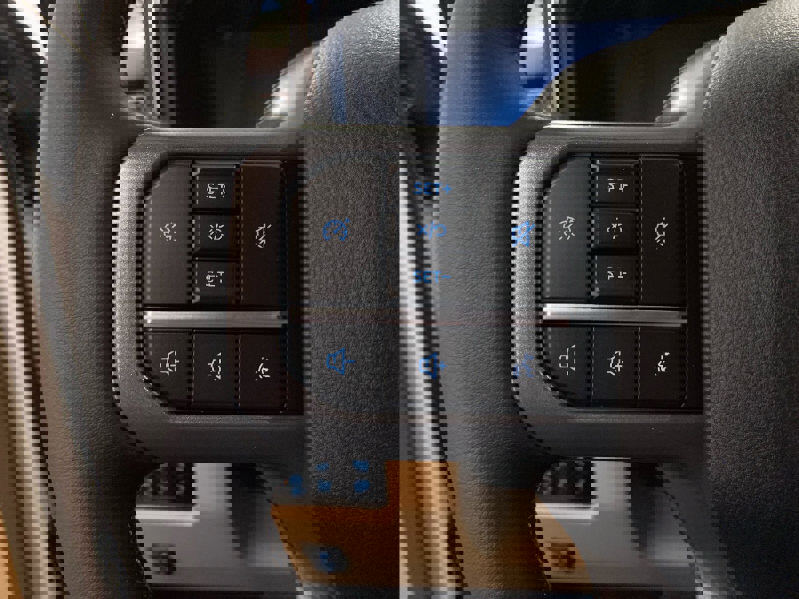 New 2026 Ford F350 Lariat w/ Snow Plow Prep Package image 27