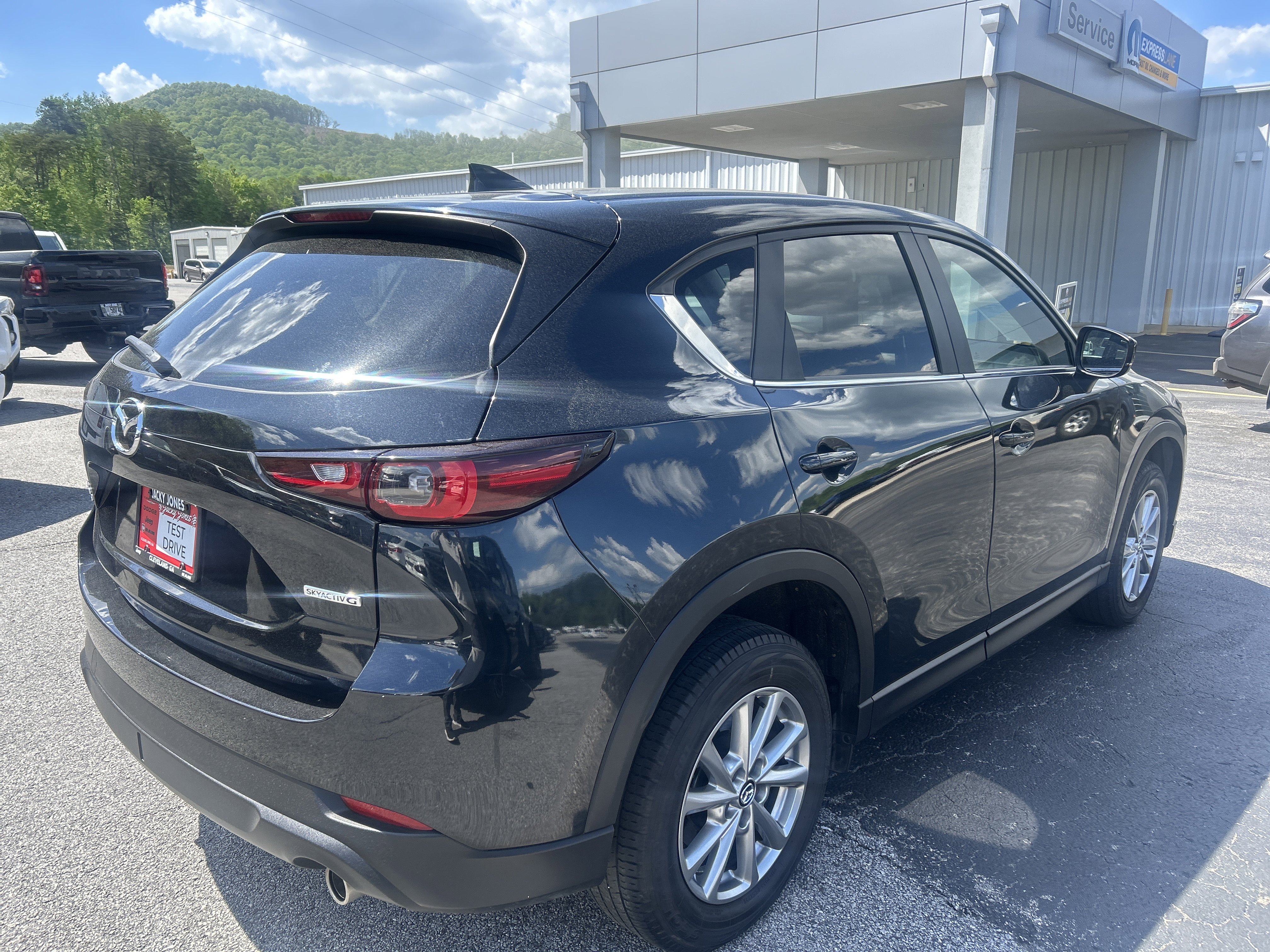 Used 2022 MAZDA CX-5 AWD 2.5 S w/ Preferred Package image 6