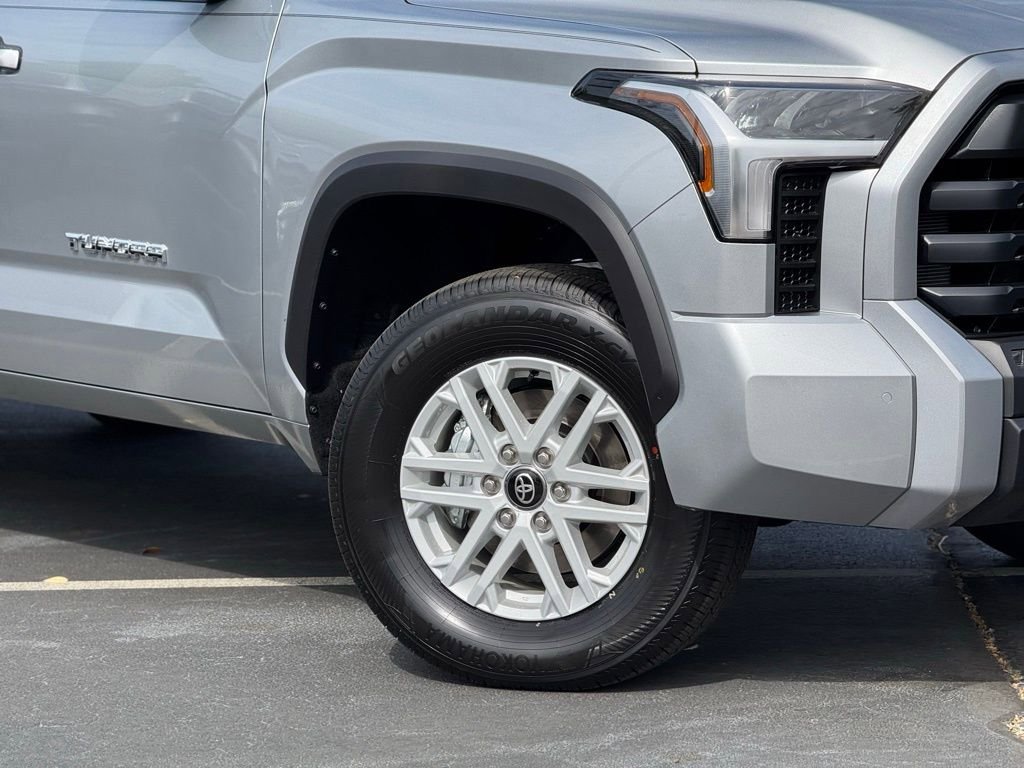 New 2026 Toyota Tundra SR5 AWD/4WD image 3