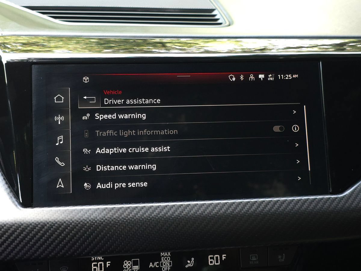 Used 2022 Audi RS e-tron GT w/ Carbon Performance Package AWD/4WD image 50