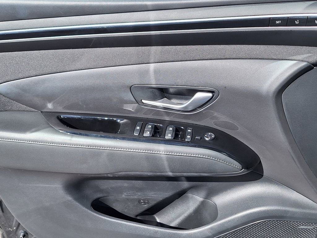 Certified 2024 Hyundai Tucson Limited image 9