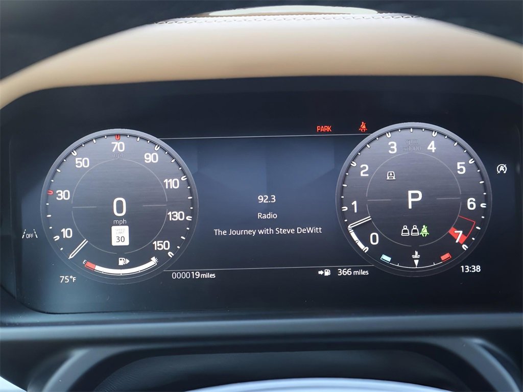 New 2026 Land Rover Defender 110 V8 image 30