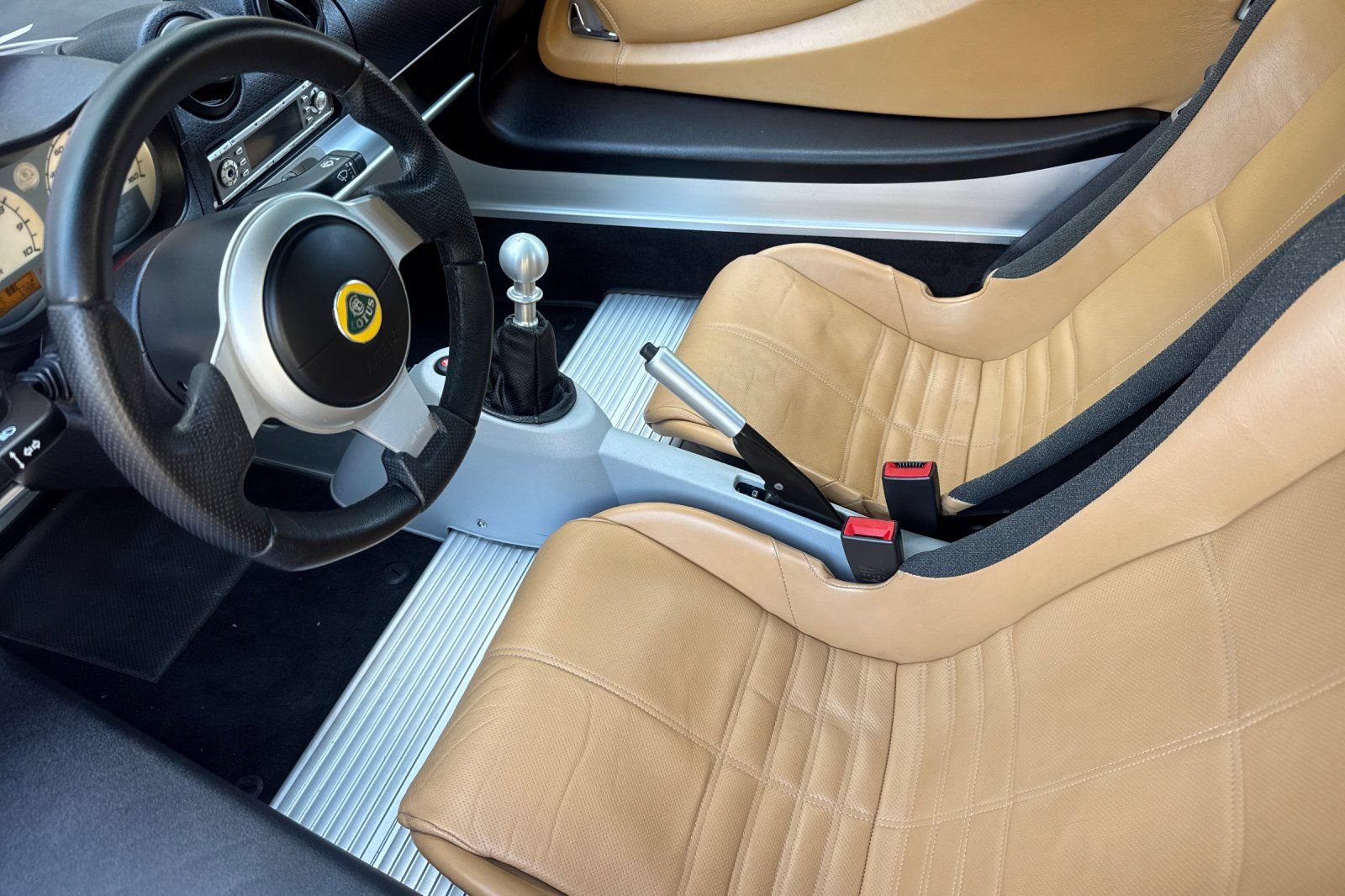 Used 2005 Lotus Elise RWD image 11