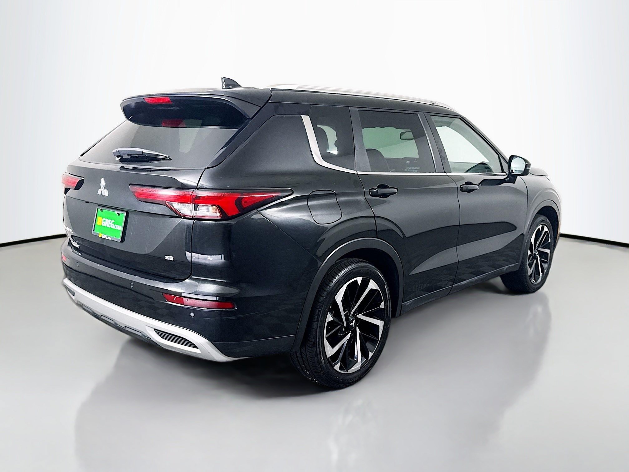 Used 2022 Mitsubishi Outlander SEL Black Edition FWD image 10
