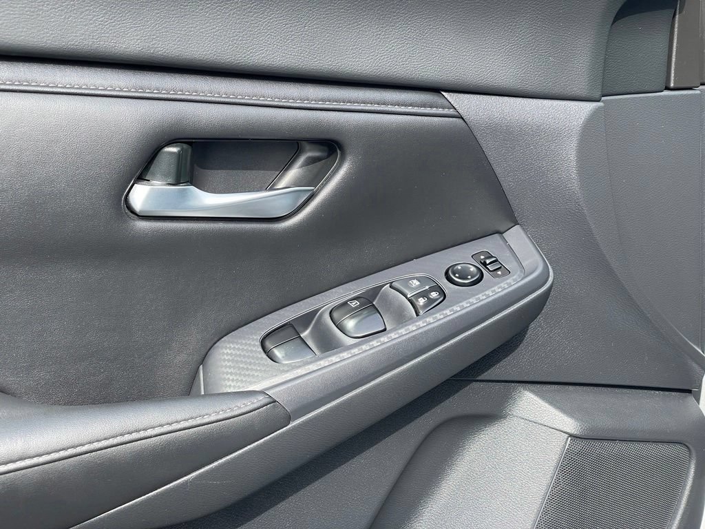 Certified 2023 Nissan Sentra S FWD image 22