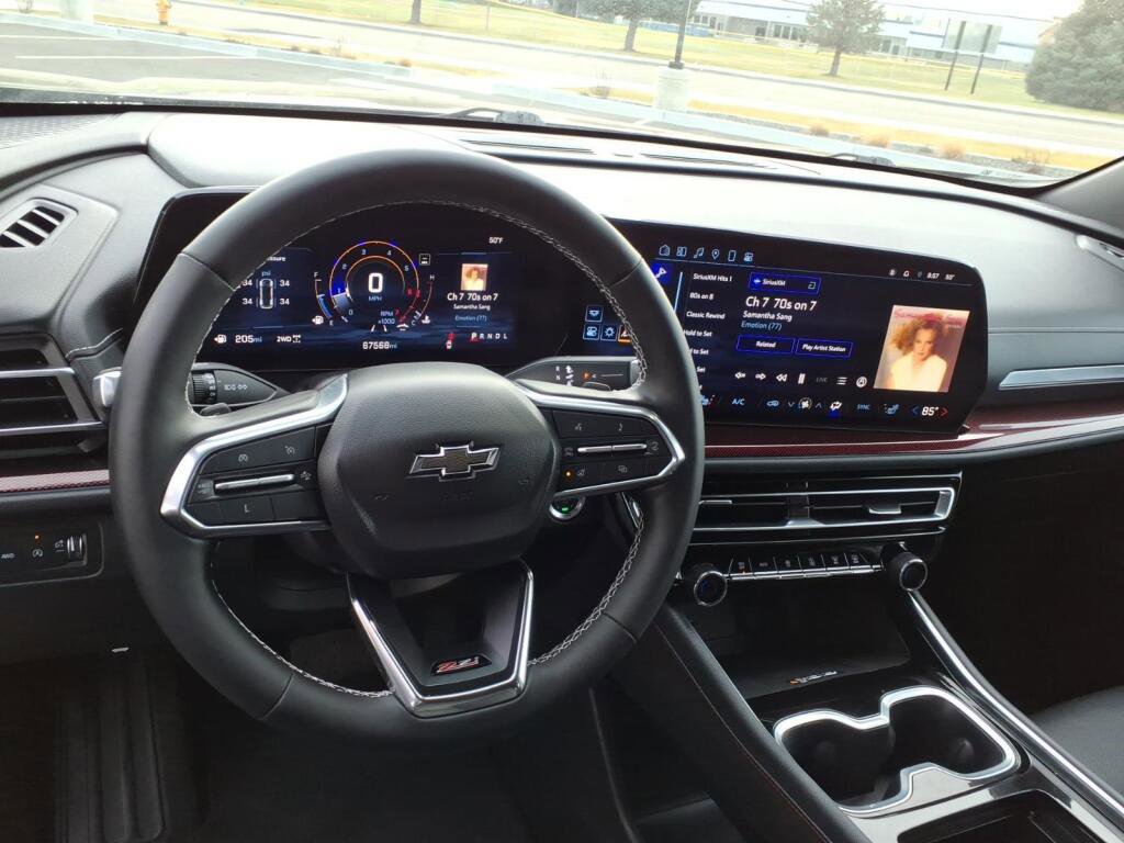 Used 2024 Chevrolet Traverse Z71 image 10