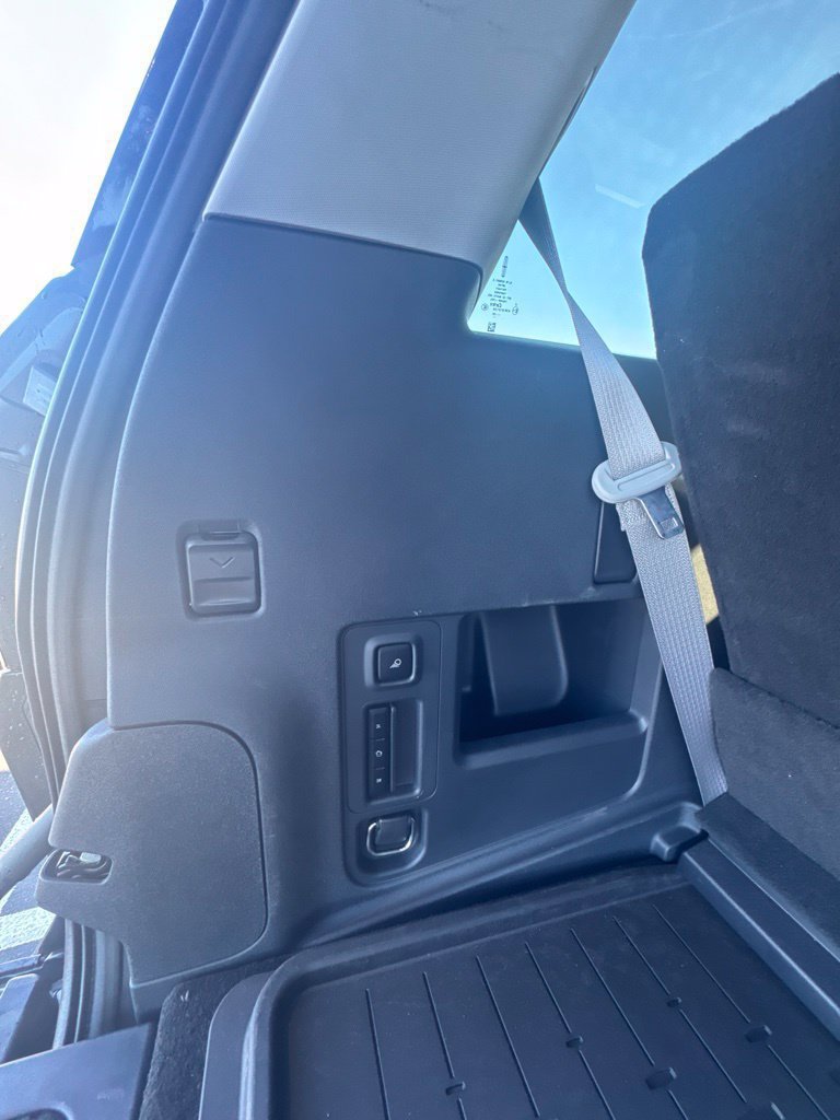 Used 2026 Lincoln Navigator Black Label w/ Black Label Special Edition AWD/4WD image 23