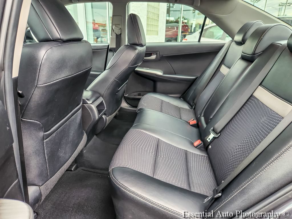 Used 2012 Toyota Camry SE w/ Convenience Pkg FWD image 10
