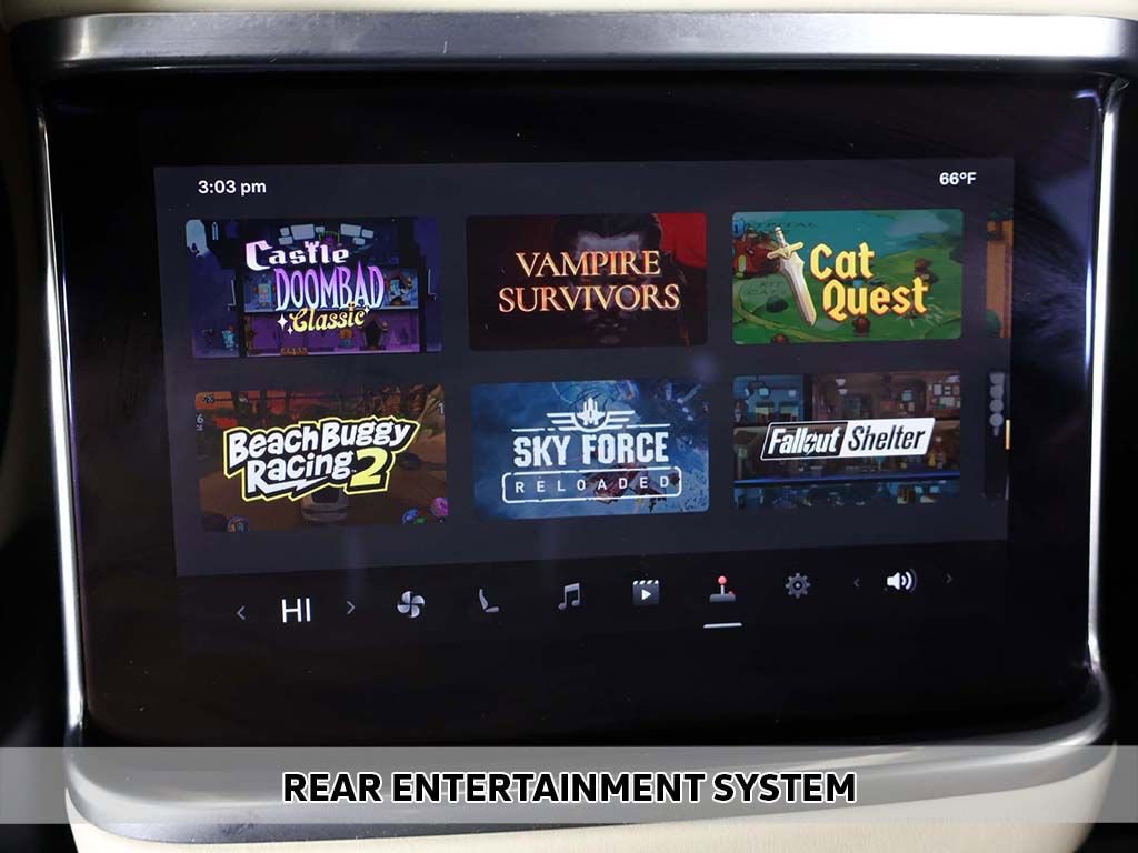 Used 2022 Tesla Model X Plaid image 5