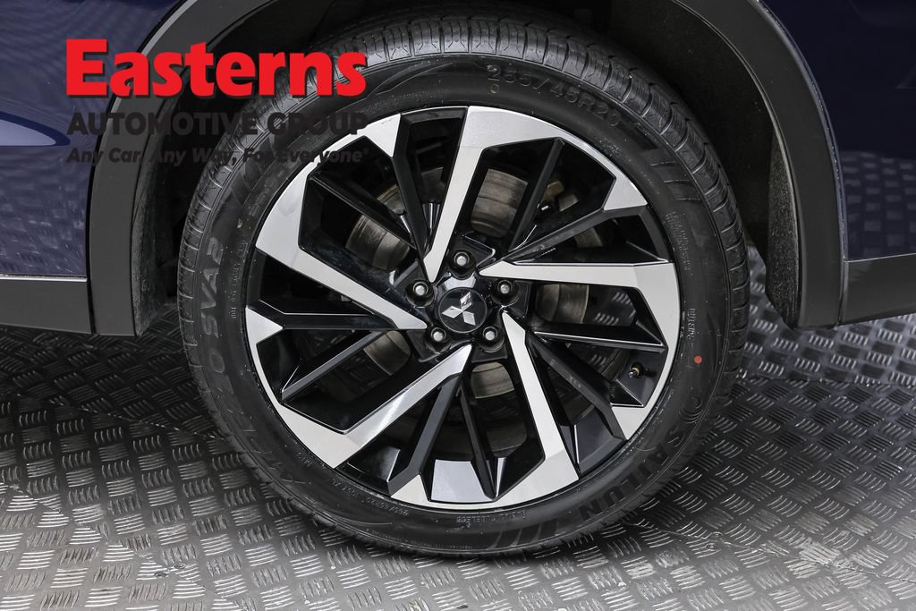 Used 2023 Mitsubishi Outlander SE AWD/4WD image 8