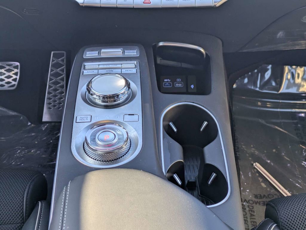 Used 2025 Genesis GV70 3.5T Sport AWD/4WD image 21