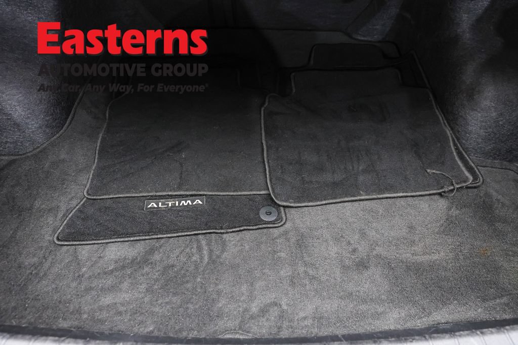Used 2024 Nissan Altima 2.5 S FWD image 9