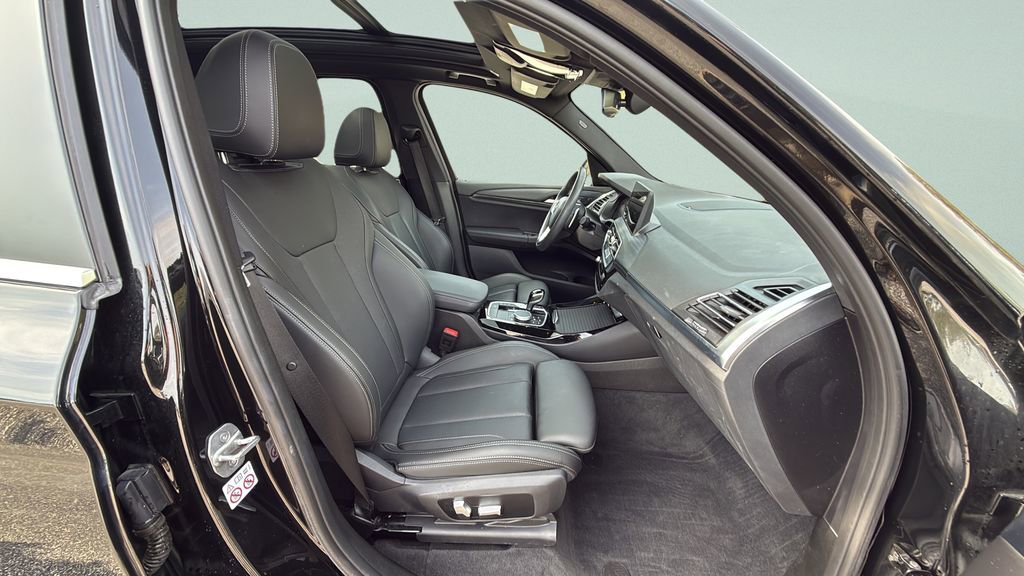 Certified 2023 BMW X3 sDrive30i w/ Premium Package w/ZPA image 18
