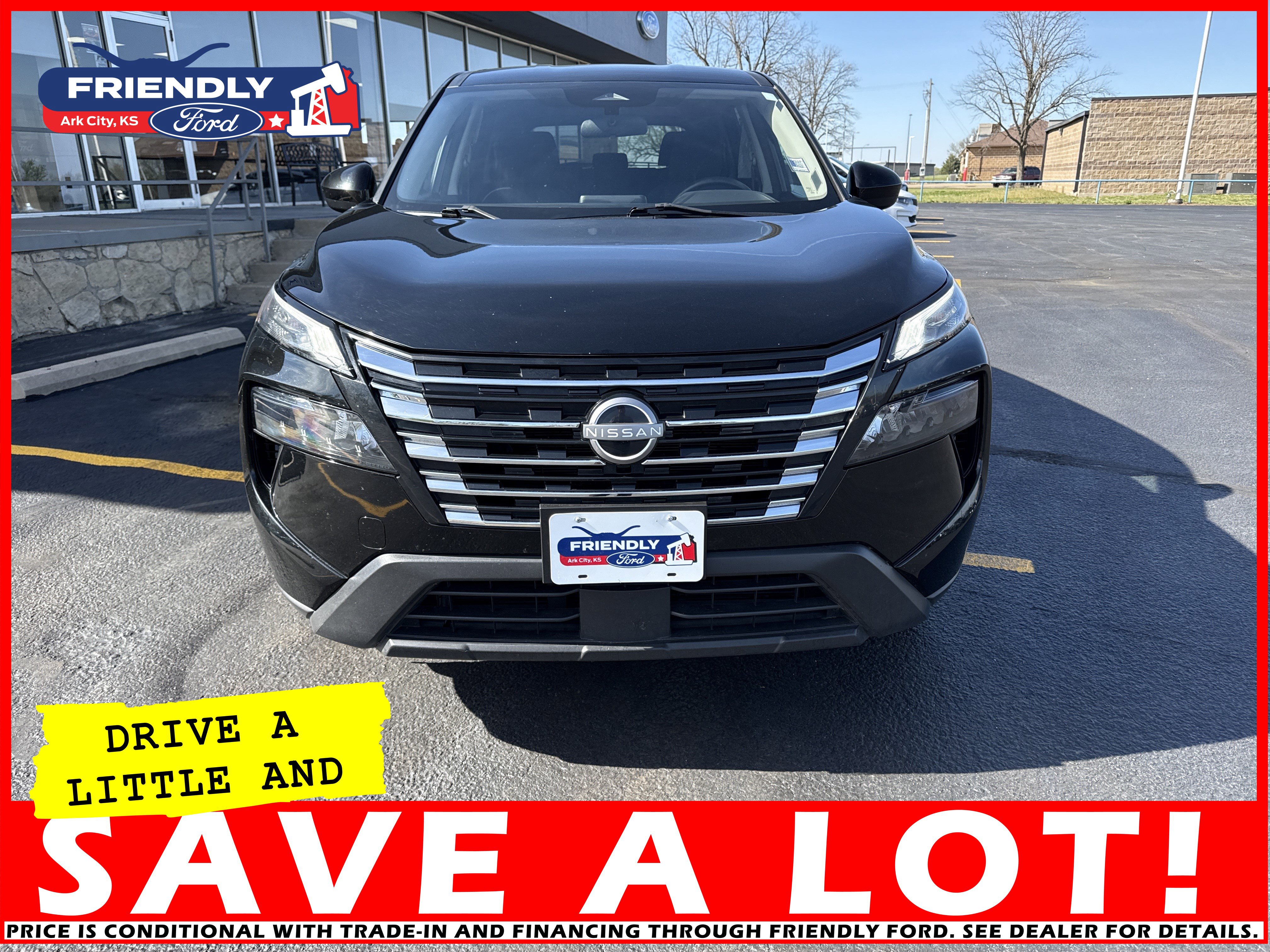 Used 2024 Nissan Rogue SV image 4