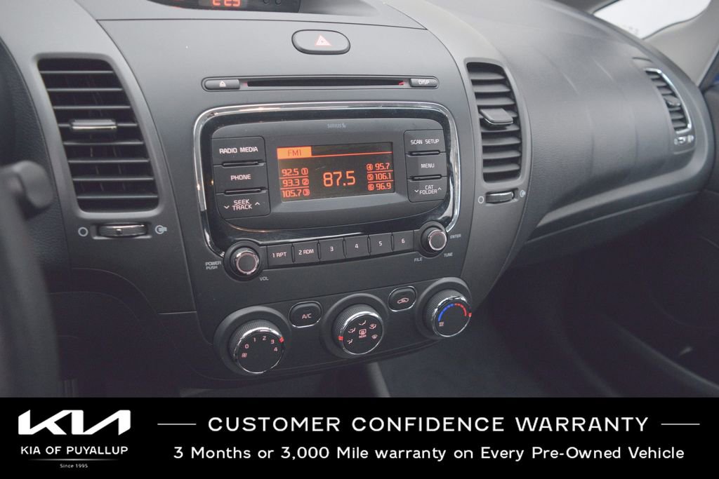 Used 2017 Kia Forte LX image 23