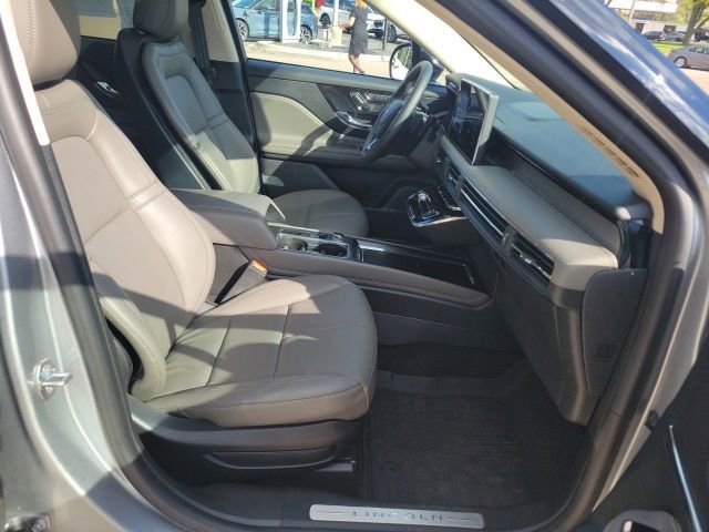 Certified 2024 Lincoln Corsair AWD w/ Equipment Group 101A image 24