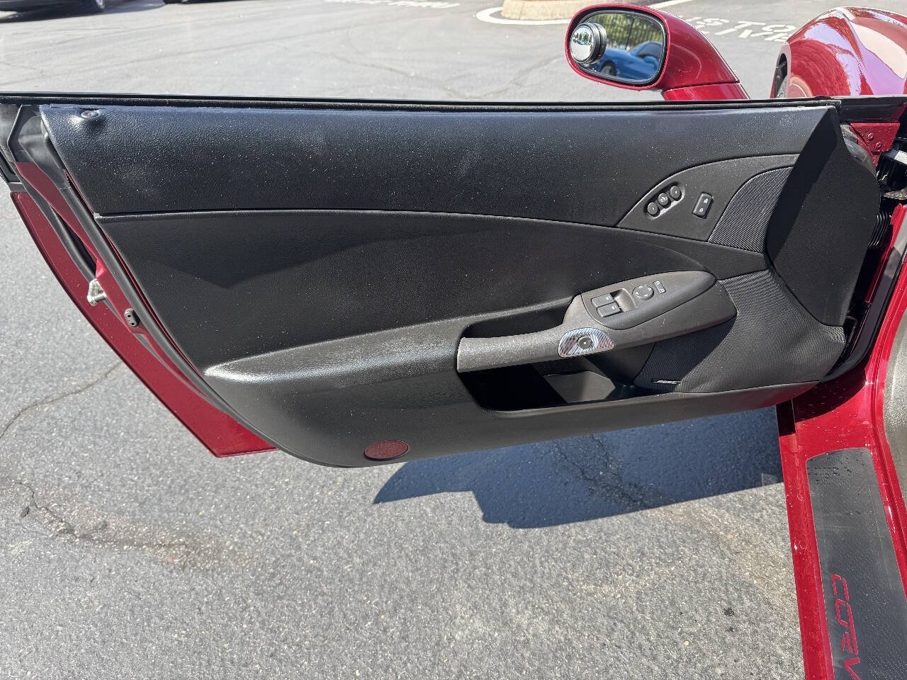 Used 2005 Chevrolet Corvette Convertible w/ Preferred Equipment Group RWD image 14