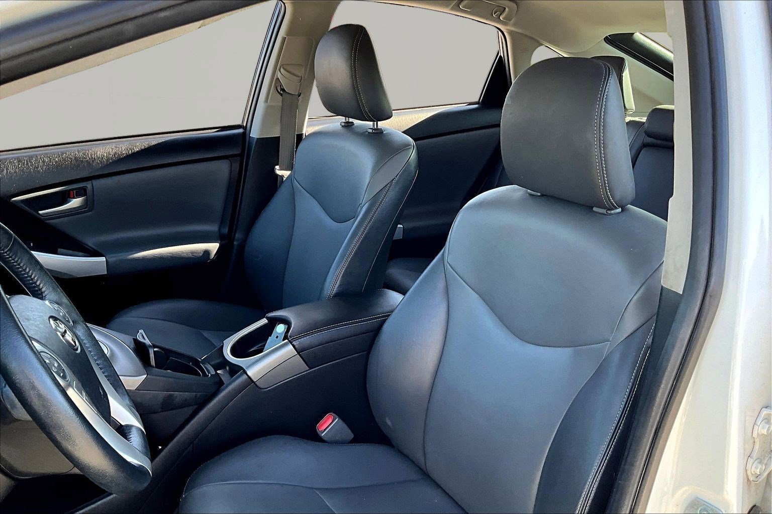 Used 2014 Toyota Prius Four image 19