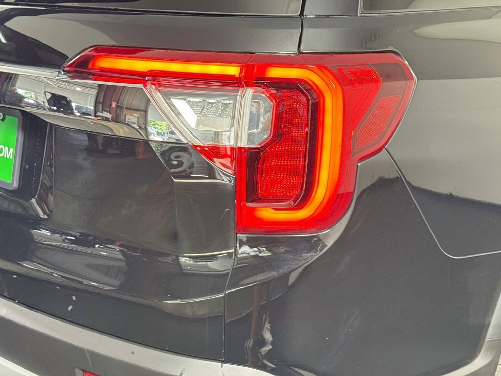 Used 2023 GMC Acadia SLT FWD image 33