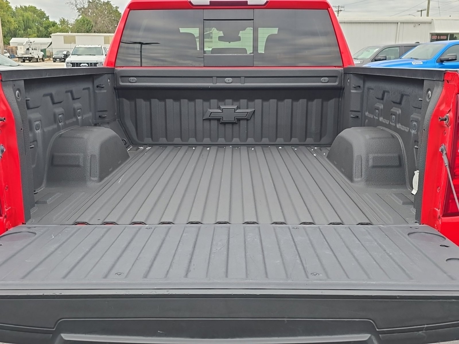 Used 2022 Chevrolet Silverado 1500 LT AWD/4WD image 60