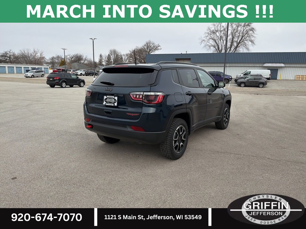 New 2026 Jeep Compass Trailhawk image 8