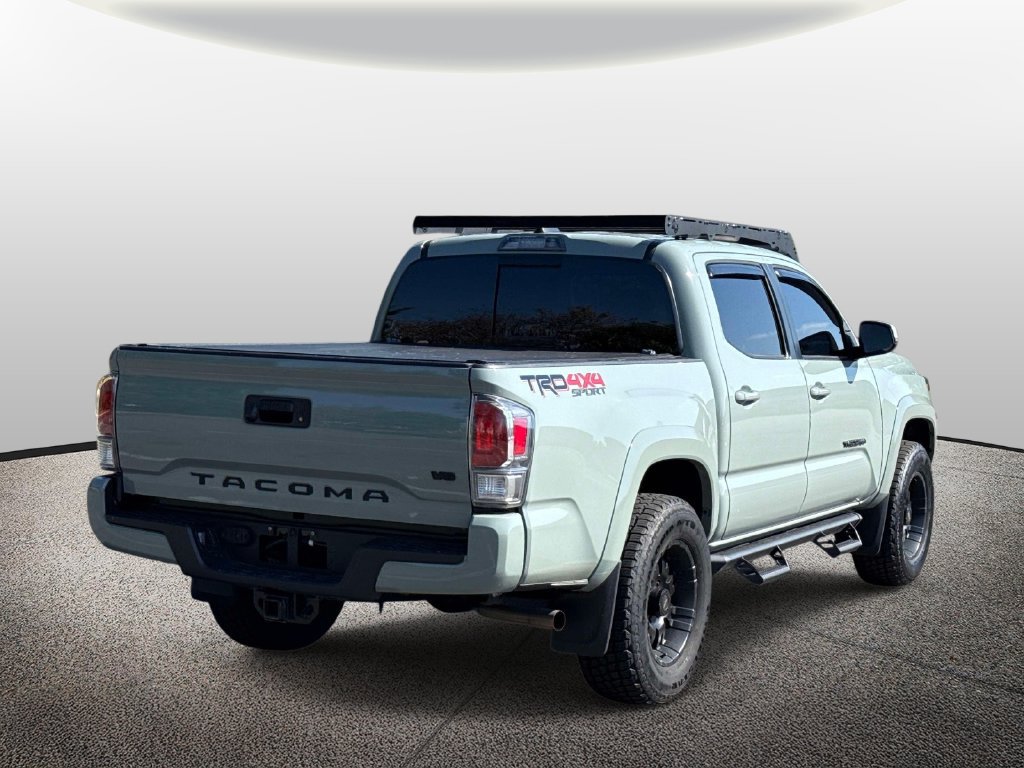 Used 2022 Toyota Tacoma TRD Sport AWD/4WD image 2
