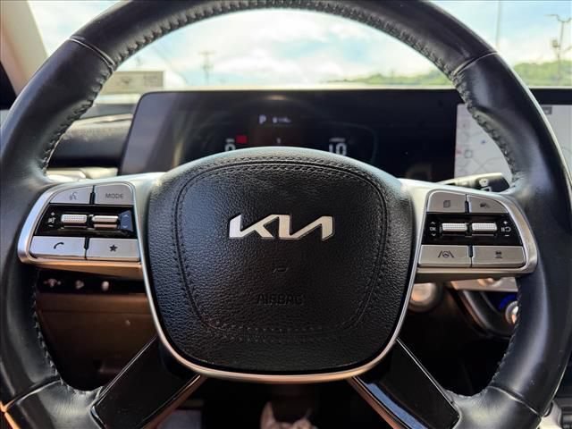 Used 2024 Kia Telluride S AWD/4WD image 16