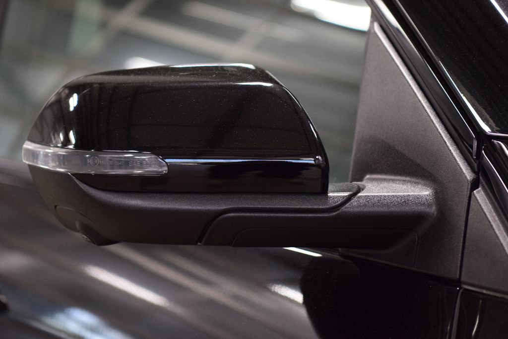 Used 2024 Chevrolet Traverse Z71 AWD/4WD image 18